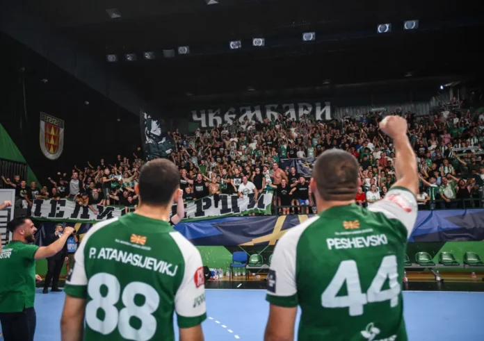 20251111-clm-motw-pelister-fans-main