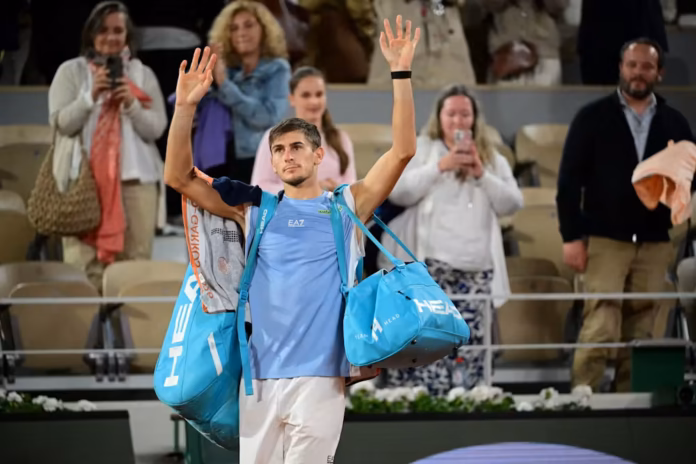 aiCSQQeQX7-eWrIL_MatteoArnaldiQuartsdefinaleRoland-Garros2026JB1_5235